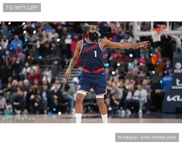 泰伦卢确认哈登离队后快船战术革新 仅伦纳德持球主导进攻 泰伦卢确认哈登离队后快船战术革新 仅伦纳德持球主导进攻